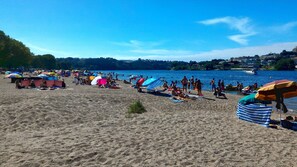 Perto da praia, toalhas de praia 