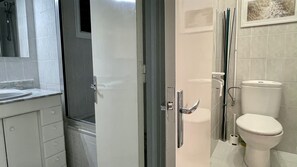 Bathtub
