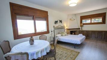 5 makuuhuonetta, silitysrauta/-lauta, ilmainen Wi-Fi