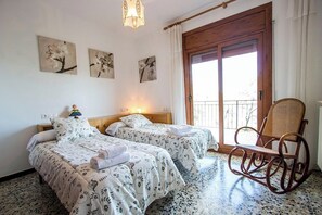 5 bedrooms, iron/ironing board, free WiFi, wheelchair access