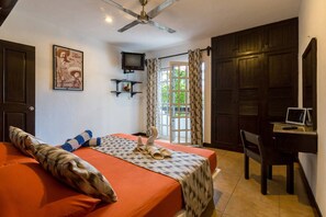 1 bedroom, iron/ironing board, internet, bed sheets