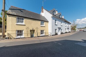 Exterior - 2 Bed in Appledore (oc-drum) (Appledore)