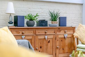 Interior - 2 Bed in Appledore (oc-drum) (Appledore)