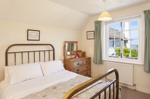 1 Schlafzimmer, Bügeleisen/Bügelbrett, Reisekinderbett