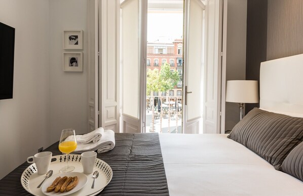 In-room safe, iron/ironing board, free WiFi, bed sheets