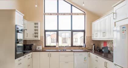 Kilmore Quay Castleview House, Kilmore Quay, Co. Wexford - 5 Cama - para 9/10