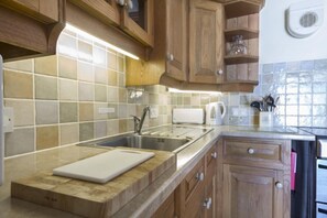 Køleskab, mikrobølgeovn, ovn, opvaskemaskine