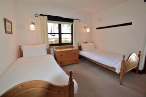 3 Schlafzimmer, Bügeleisen/Bügelbrett, kostenloses Internet, Bettwäsche