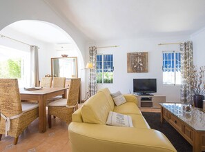 TV - Villa Anais - Plus (Calpe)