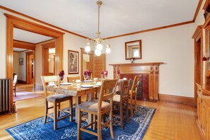 Free daily cooked-to-order breakfast  - Historic District B&B (St. Paul)