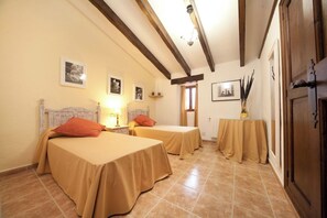 3 chambres, Wi-Fi gratuit, draps fournis