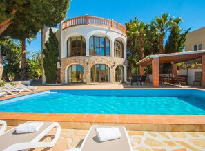 Pool - Villa Cintya - PlusHolidays (Calpe)