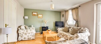 The Old Post Room - Two Bedroom House, Sleeps 5