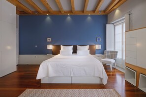 1 chambre, fer et planche à repasser, accès Internet, draps fournis