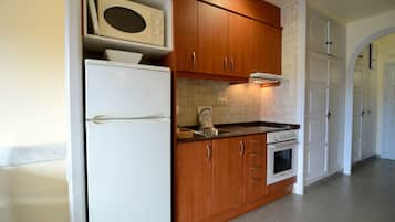 Frigorifero, microonde, forno, macchina per tè/caffè