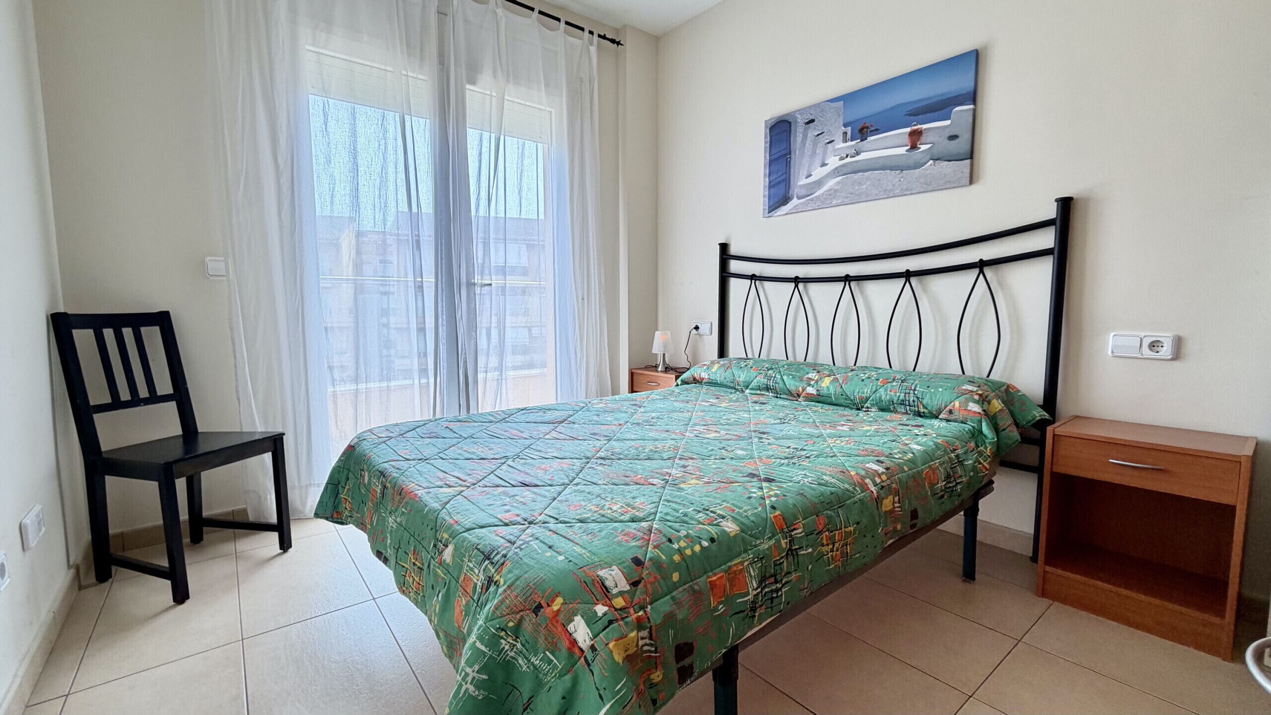 2 chambres, fer et planche à repasser, draps fournis