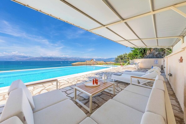 Pool - Villa Irida - Six Bedroom Villa, Sleeps 14 (Apraos)