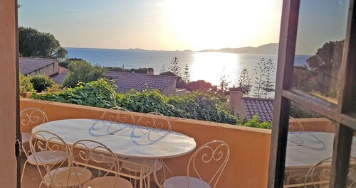 Terraced house with 3 bedrooms and garden, only 100m. from the beach