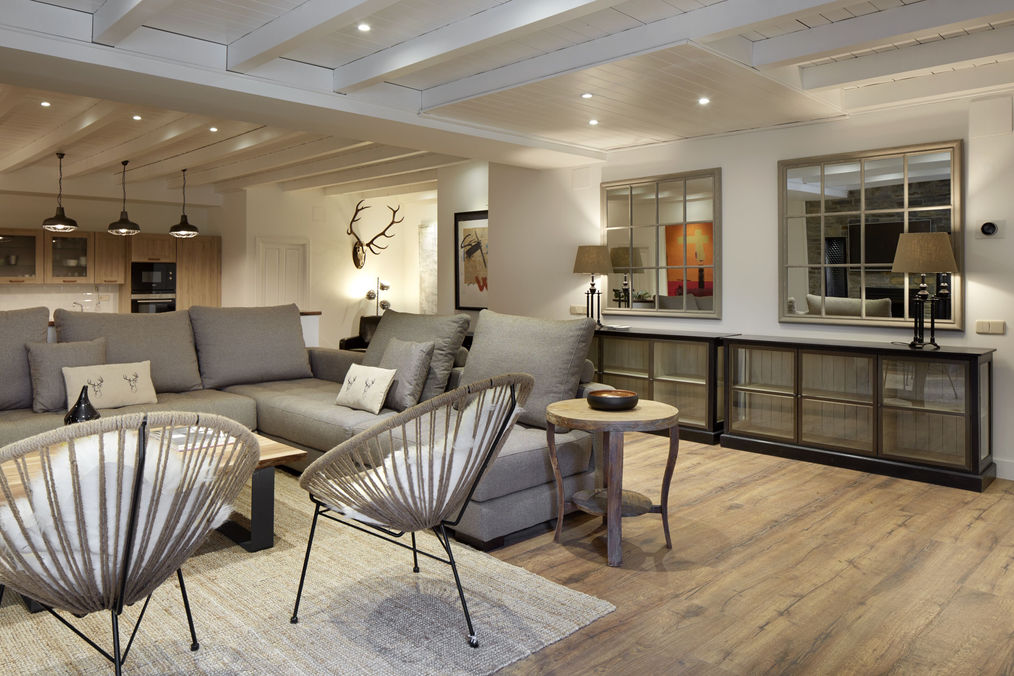 Télévision, cheminée