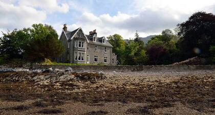 Ben Vheir Luxury Apartment near Glencoe - Stunning lochside location