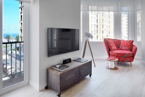 TV