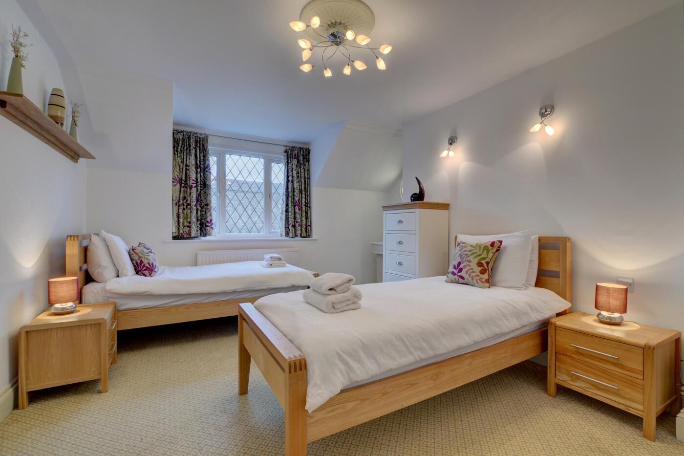 3 bedrooms, iron/ironing board, travel crib, WiFi (free)