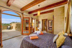 4 bedrooms, in-room safe, iron/ironing board, free WiFi