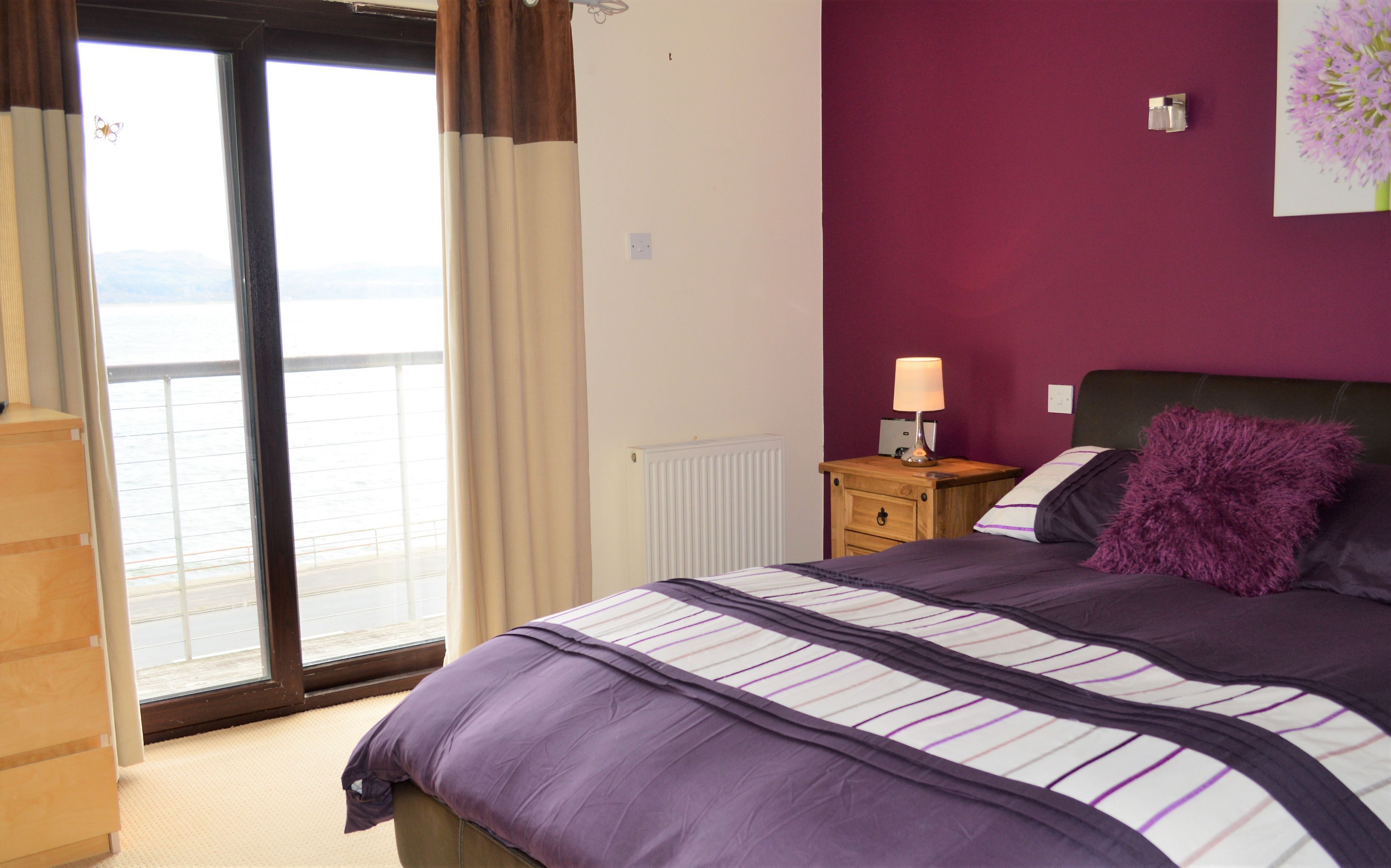 5 makuuhuonetta, silitysrauta/-lauta, Wi-Fi, vuodevaatteet