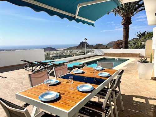 VILLA EVELYN
