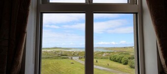 Jackie's Cottage, overlooks Omey Island & strand