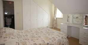 5 chambres, Wi-Fi gratuit, draps fournis