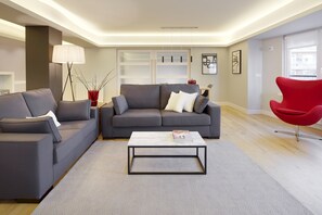 TV - Bella Easo 3 by FeelFree Rentals (San Sebastián)