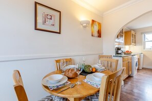 Dining - 2 Bed in Woolacombe (oc-sandd) (Woolacombe)