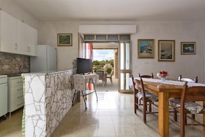 Dining - Riva del Conte by BarbarHouse (Riva degli Angeli)