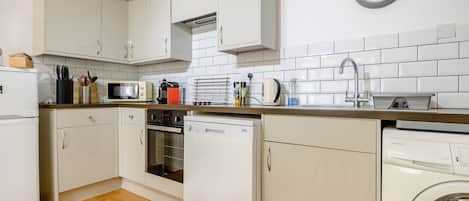 Fridge, microwave, oven, dishwasher