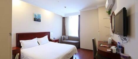 Free WiFi, bed sheets