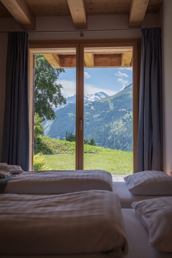 5 bedrooms, iron/ironing board - Chalet Wyssbirg (Wengen)