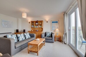 TV, stereo - 2 Bed in Putsborough (oc-flat31) (Croyde)