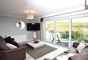 TV - 4 Bed in Woolacombe (oc-cala) (Woolacombe)