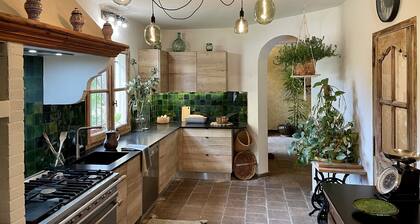 Saint Maximin La Sainte Beaume: Charakterhaus