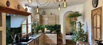 Saint Maximin La Sainte Beaume: Character house