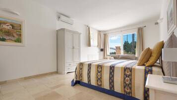 4 camere, ferro/asse da stiro, accesso a Internet, lenzuola