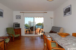 TV - APARTMENT GREGAL 2D (L'Escala)