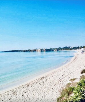 Beach nearby, sun loungers - Villa Sicily Pool & Beach,  private pool a few steps from the beach and the sea (Fontane Bianche)