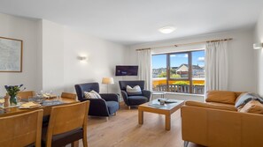 Unclassified image, 2 of 24, button - Clifden River View in the heart of Clifden town (Clifden)