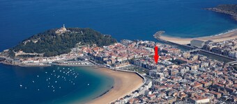 Garibay Terrace by FeelFree Rentals