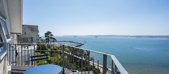 2 Astor House one bed with sea views from all windows