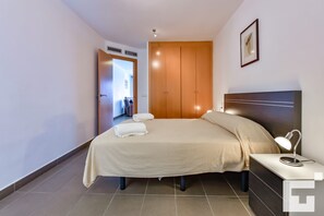 2 Schlafzimmer, Bügeleisen/Bügelbrett, kostenloses WLAN, Bettwäsche