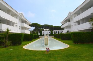 Unclassified image, 5 of 27, button