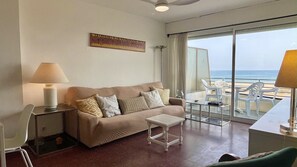 TV - CATALONIA 4-8 (Estartit)